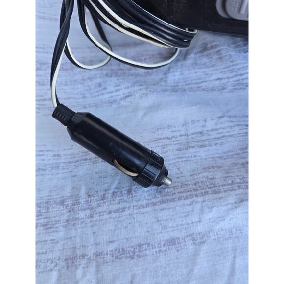 Portable 12 Volt Vehicle Interior Vacuum Cleaner Corded Car Detailing - Picture 2 of 3